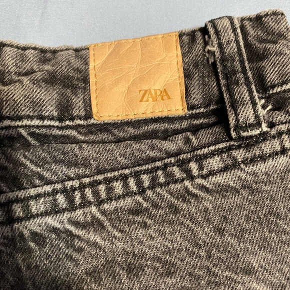 Zara Distressed Jean Shorts High-Waisted - Picture 10 of 15